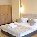 Hotel Golden Door 4*