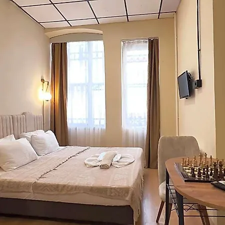 Otel Golden Door